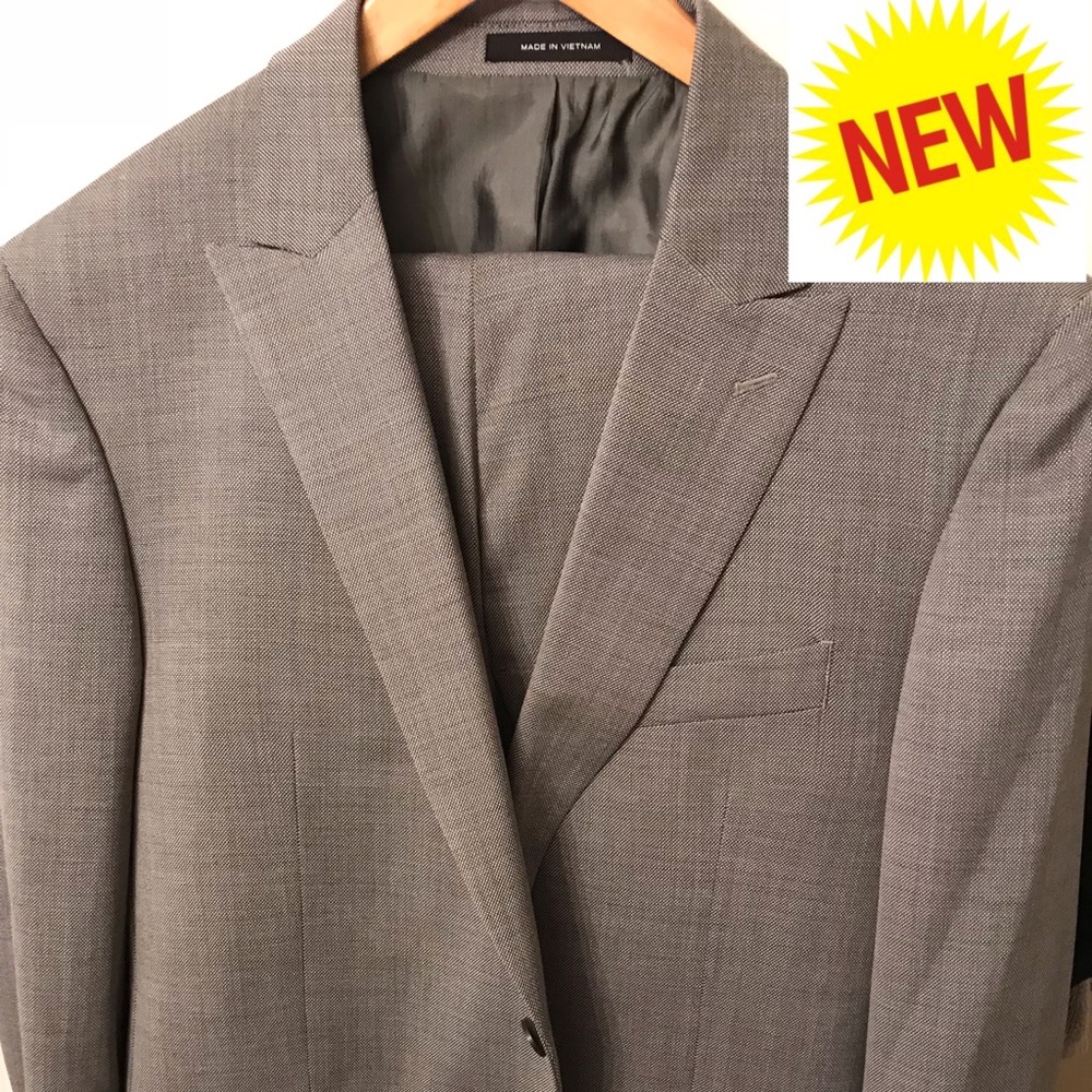 44R Kenneth Coles suit brand spanking new!